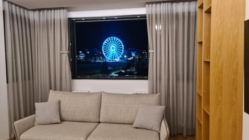 Apartment with Lake View room - Image 1
