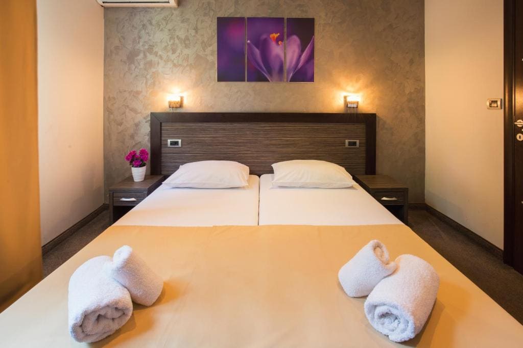 Economy Double or Twin Room room - Image 3