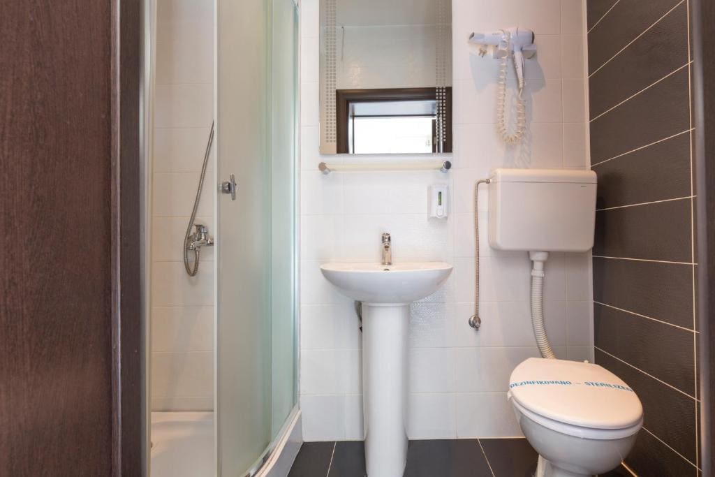 Economy Double or Twin Room room - Image 1
