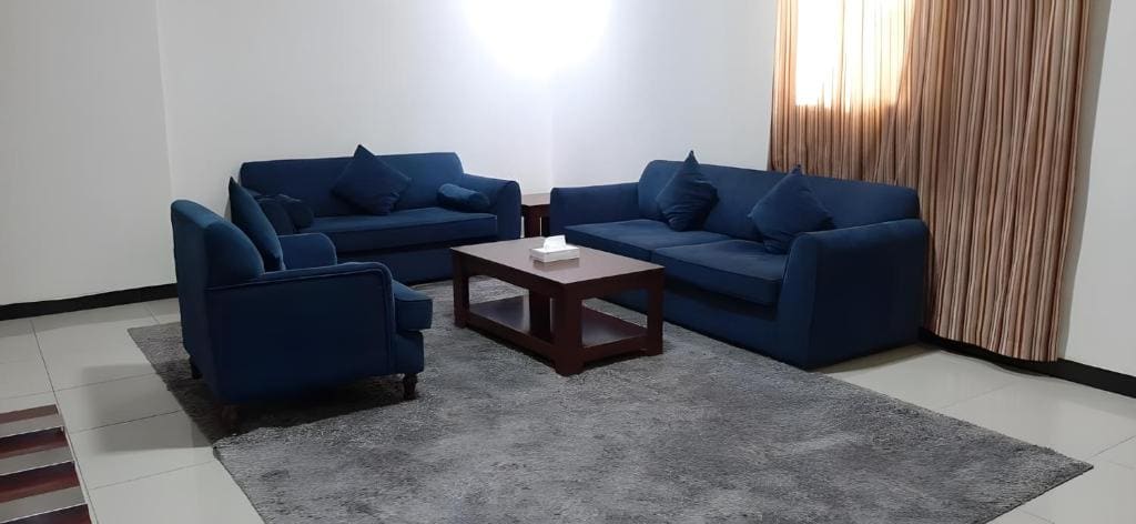 One-Bedroom Apartment room - Image 1