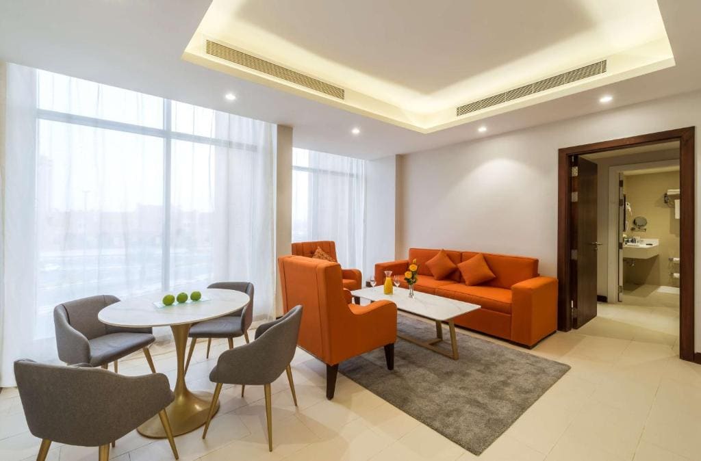 Premium King Suite with City View room - Image 1