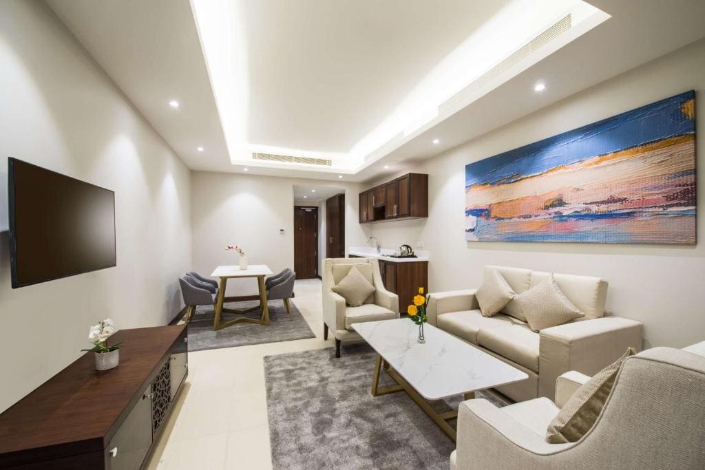 Presidential Suite with City View room - Image 2