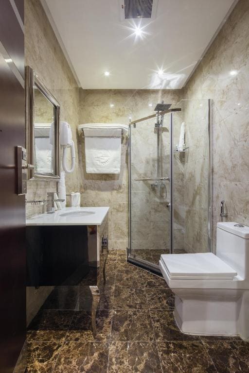 Junior Suite with Balcony room - Image 1