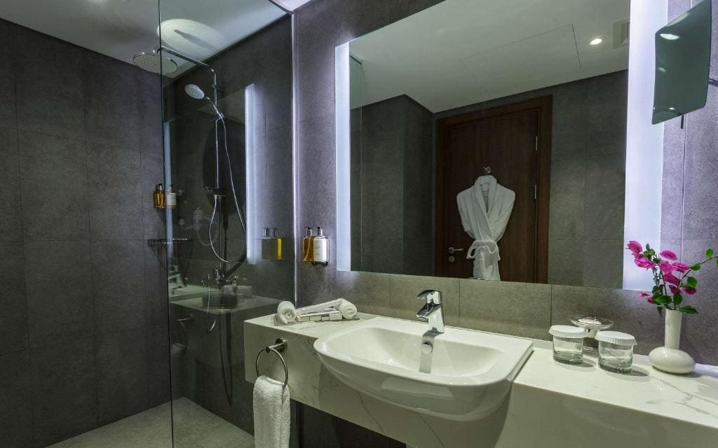 Standard King Room room - Image 2