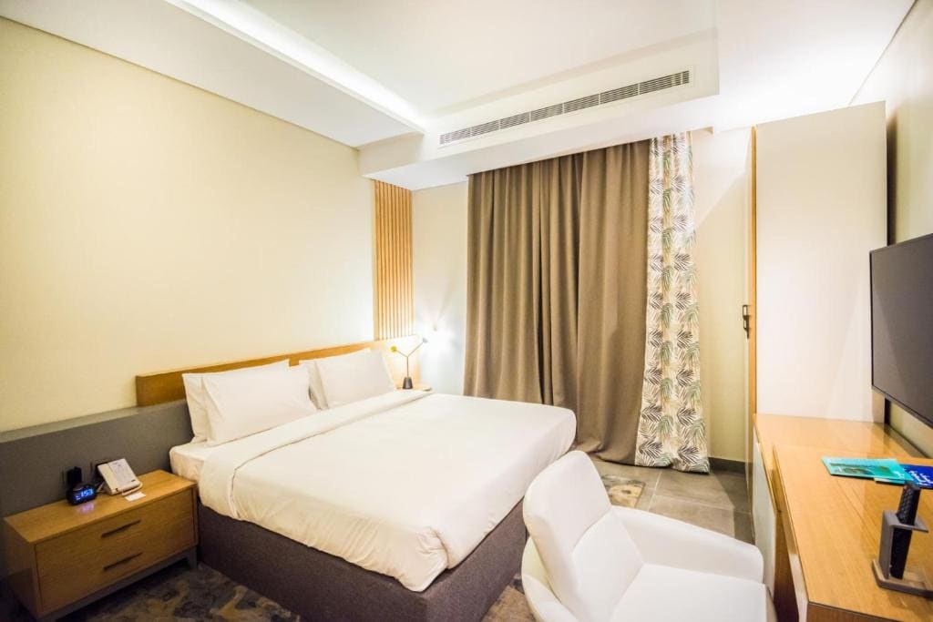 Standard King Room room - Image 3