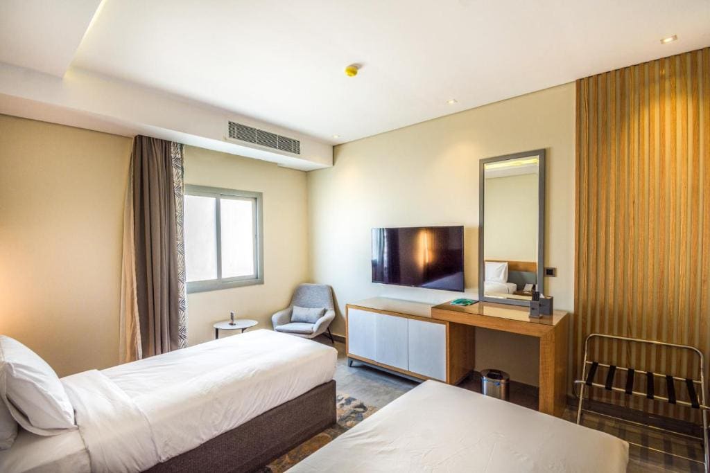 Standard Twin Room room - Image 3