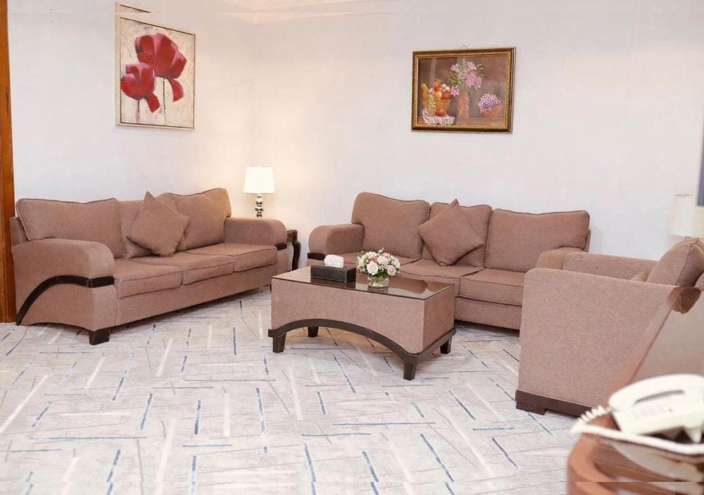 Two-Bedroom Deluxe Apartment room - Image 1