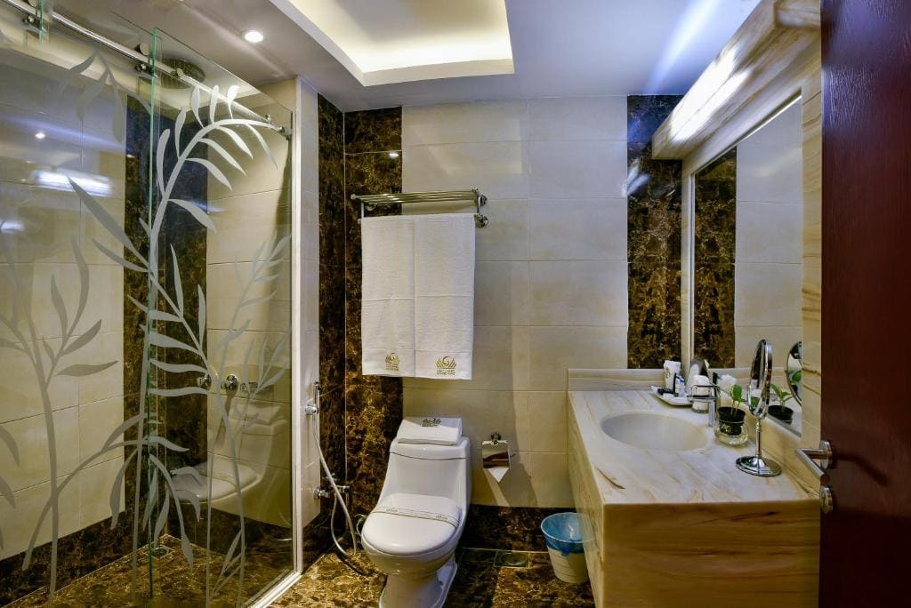 Small Double Room room - Image 2