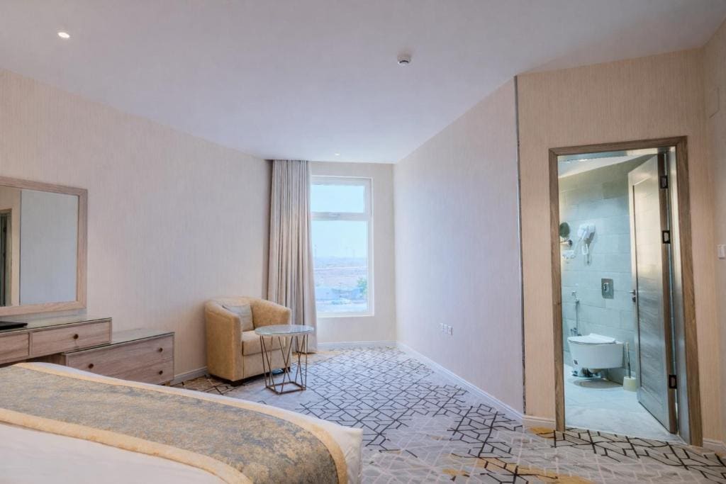 Deluxe Triple Room room - Image 2
