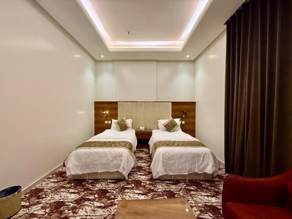 Two-Room Apartment room - Image 1