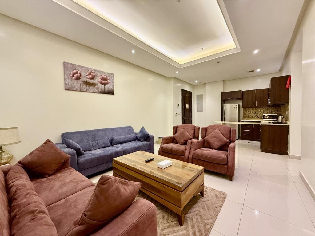 Three-Bedroom Apartment room - Image 3