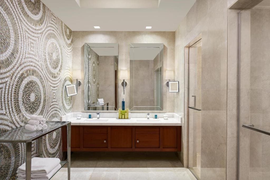 Royal Suite with Haram View room - Image 2