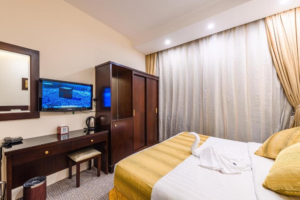 Deluxe King Room room - Image 1