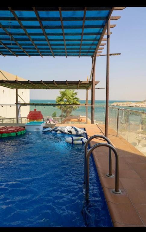 Royal Five-Bedroom Villa with Private Pool and Beach room - Image 2