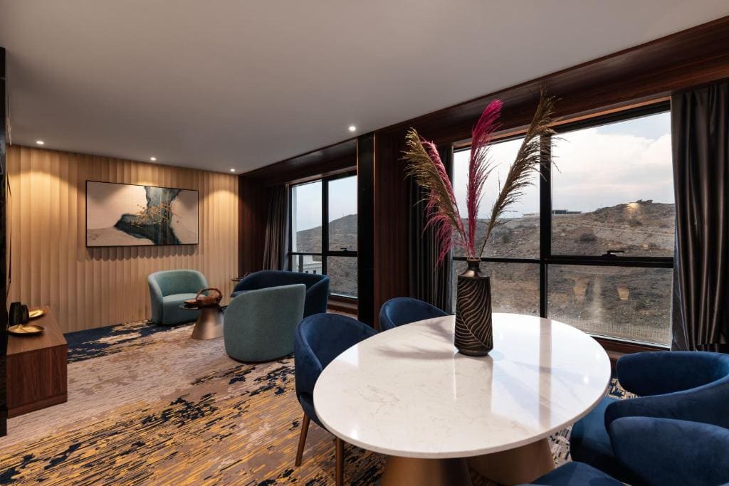 Suite room - Image 3
