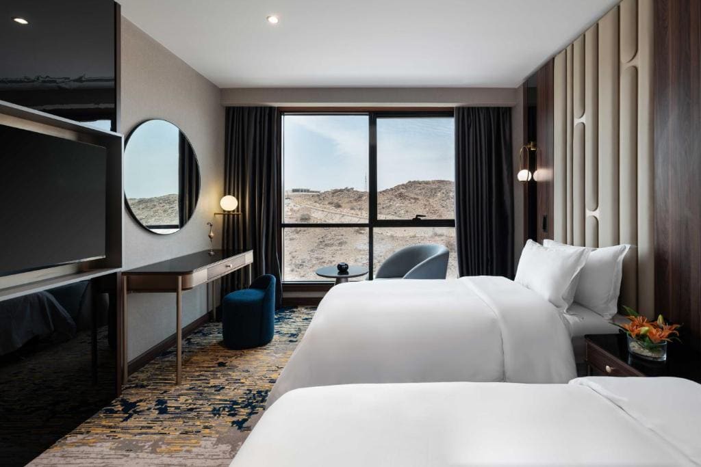 Deluxe King Room room - Image 3