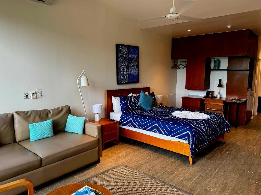 Deluxe Suite Long Stay room - Image 1