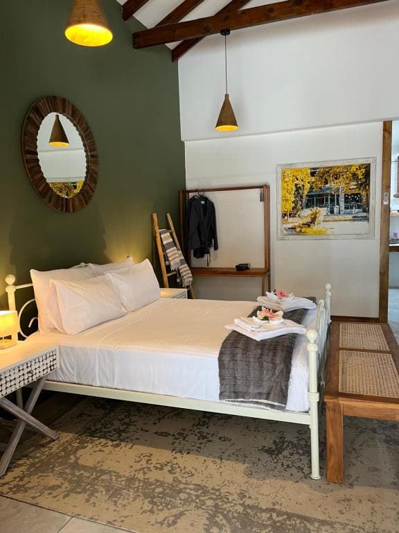 Deluxe Double Room with Sea View room - Image 1