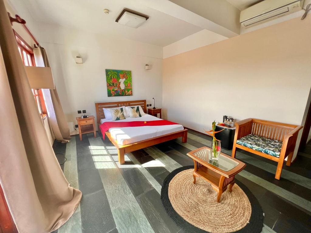 Studio Apartment room - Image 1