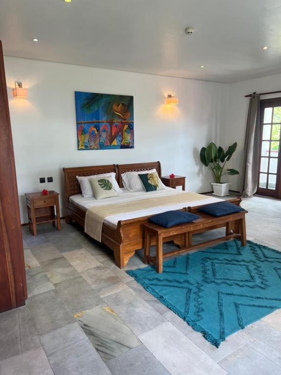Apartment with Garden View room - Image 1