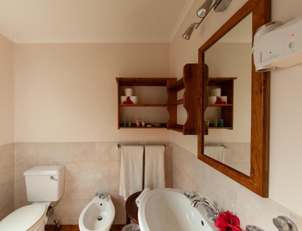 Junior Suite with Ocean View room - Image 3