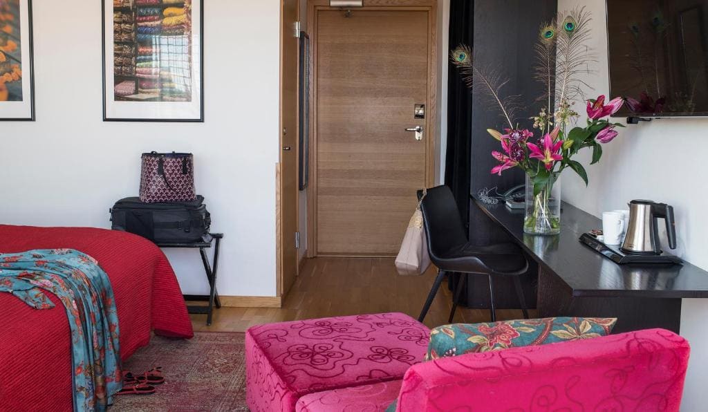Executive Double Room with Terrace and City View room - Image 3