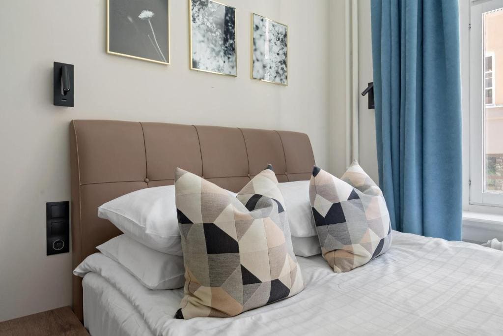 Standard Double Room - Non-Smoking room - Image 3