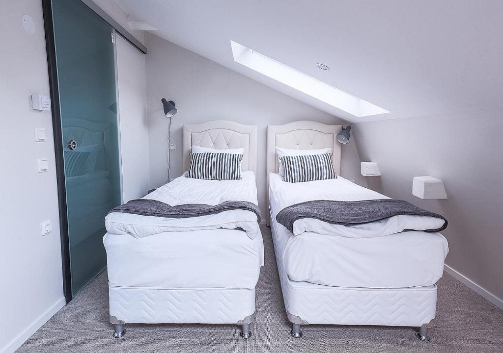 Economy Twin Room - Non-Smoking room - Image 2
