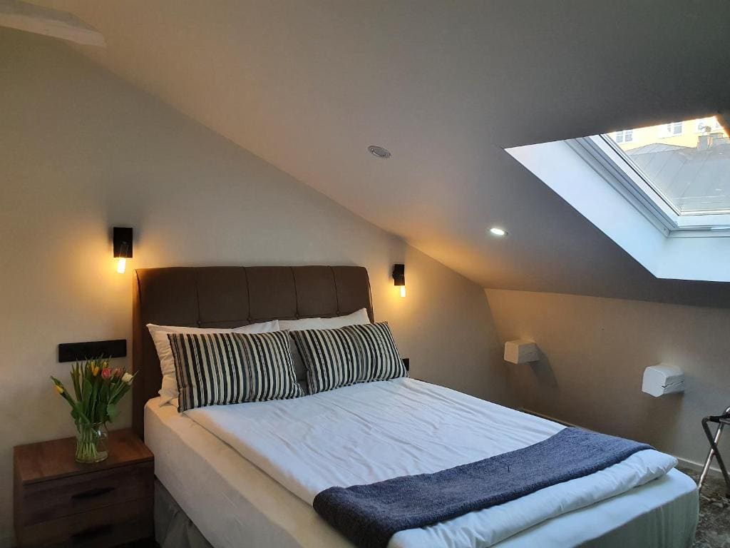 Economy Double Room room - Image 2