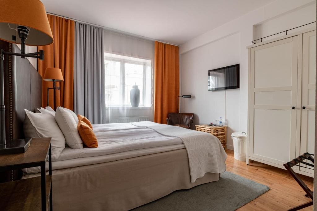 Standard Twin Room room - Image 3