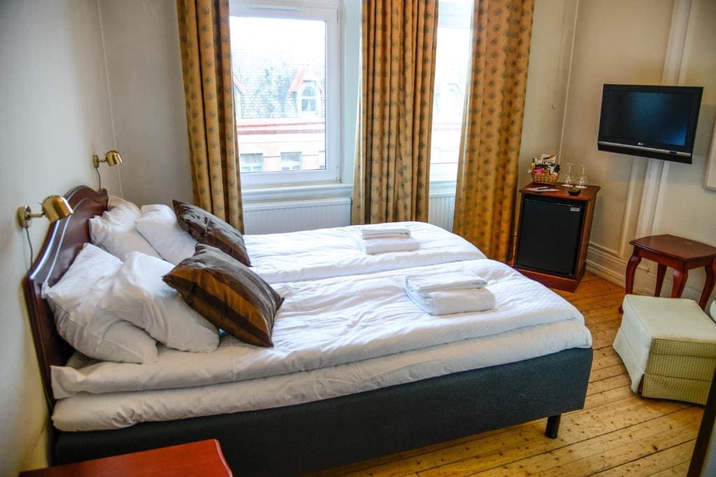 Economy Double Room room - Image 3