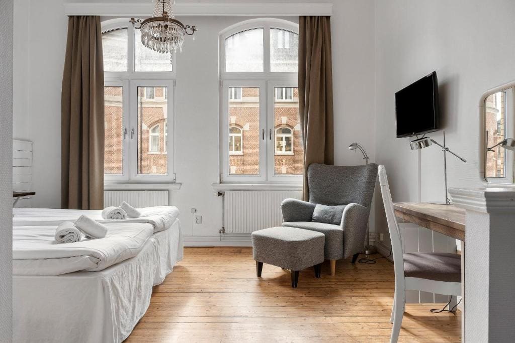 Standard Twin Room - Non-Smoking room - Image 2
