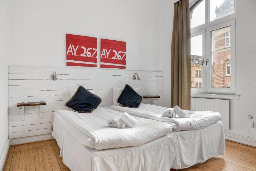 Standard Twin Room - Non-Smoking room - Image 3
