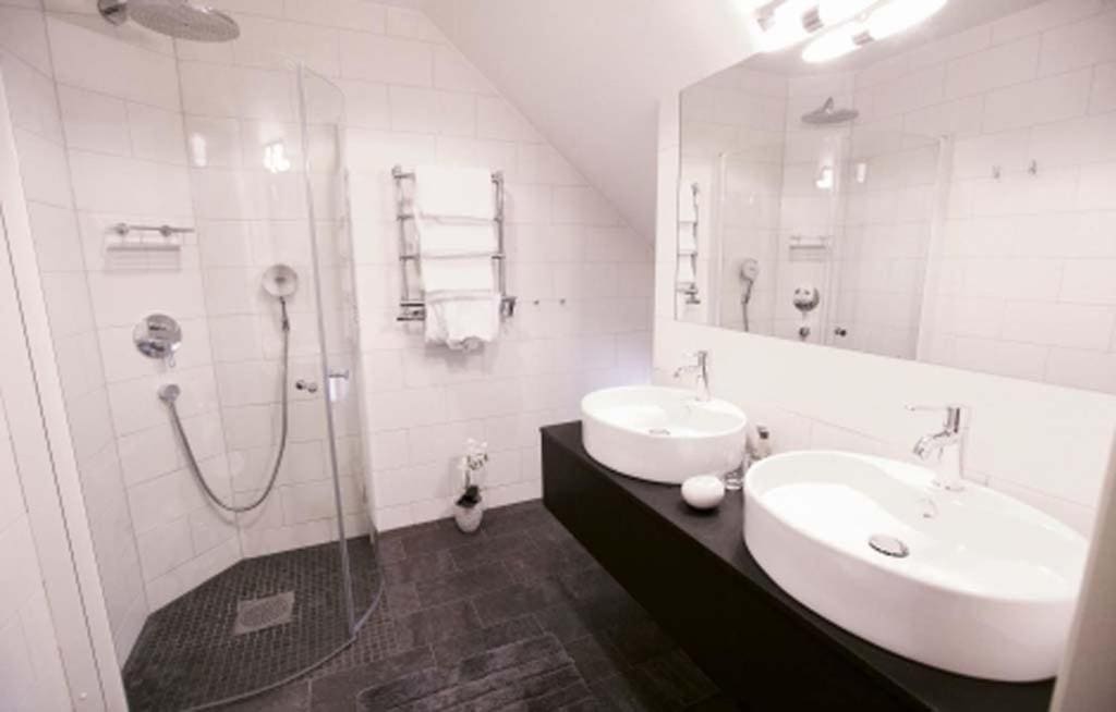 Two-Bedroom Suite with Ocean View room - Image 1