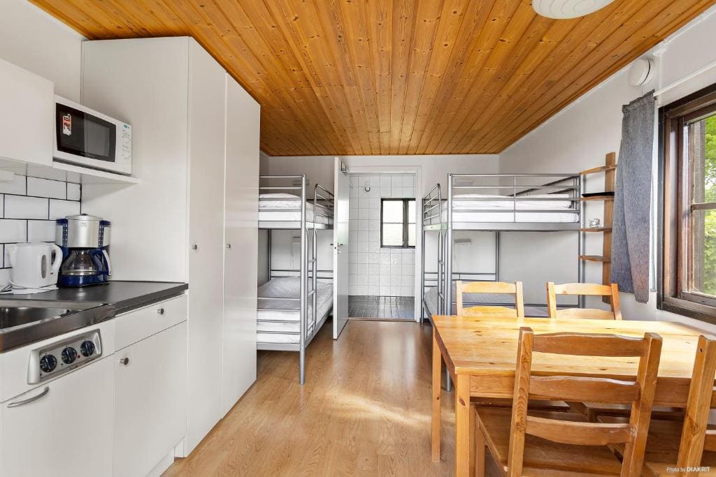 One-Bedroom House room - Image 1