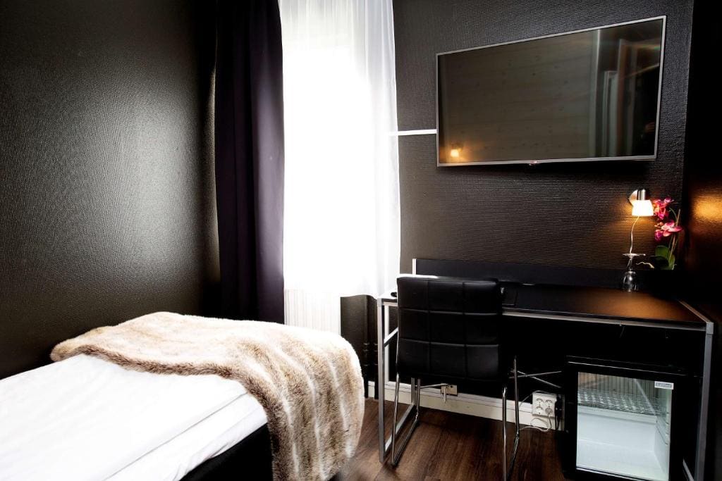 Standard Single Room room - Image 2