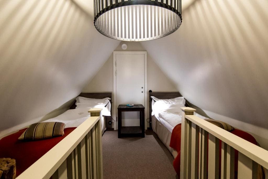 Deluxe Quadruple Room room - Image 1