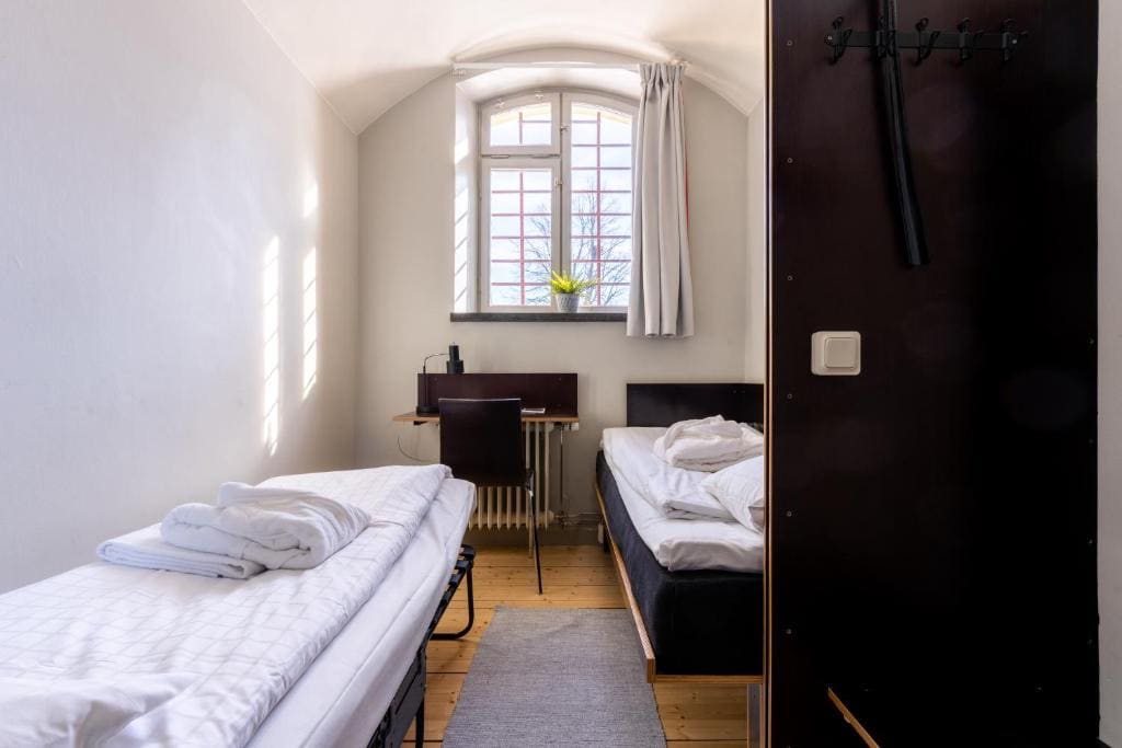 Single Room with Extra Bed and Shared Bathroom room - Image 1