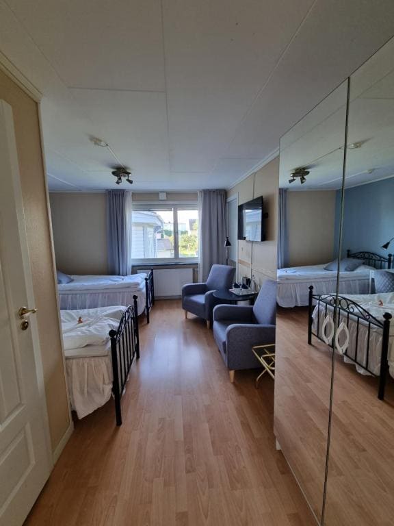 Twin Room room - Image 2
