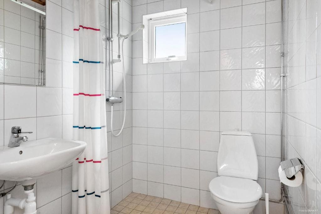 Cottage (5 Adults) room - Image 2