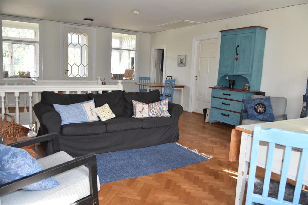 Family Room room - Image 2