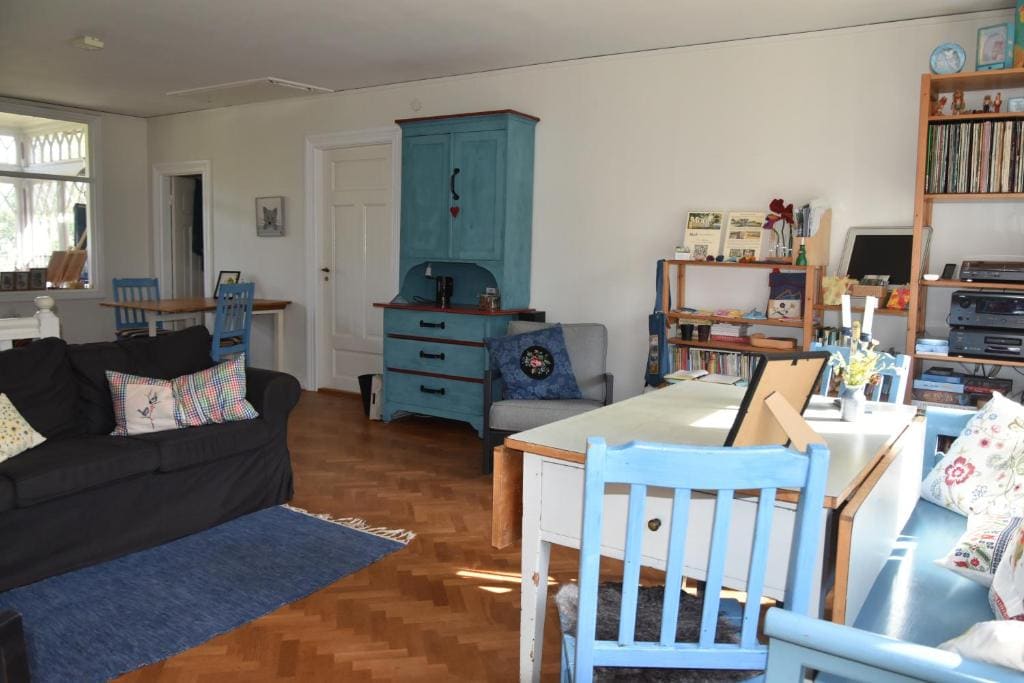 Family Room room - Image 1