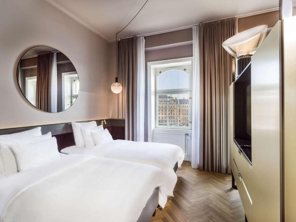 Junior Suite with Sea View room - Image 3