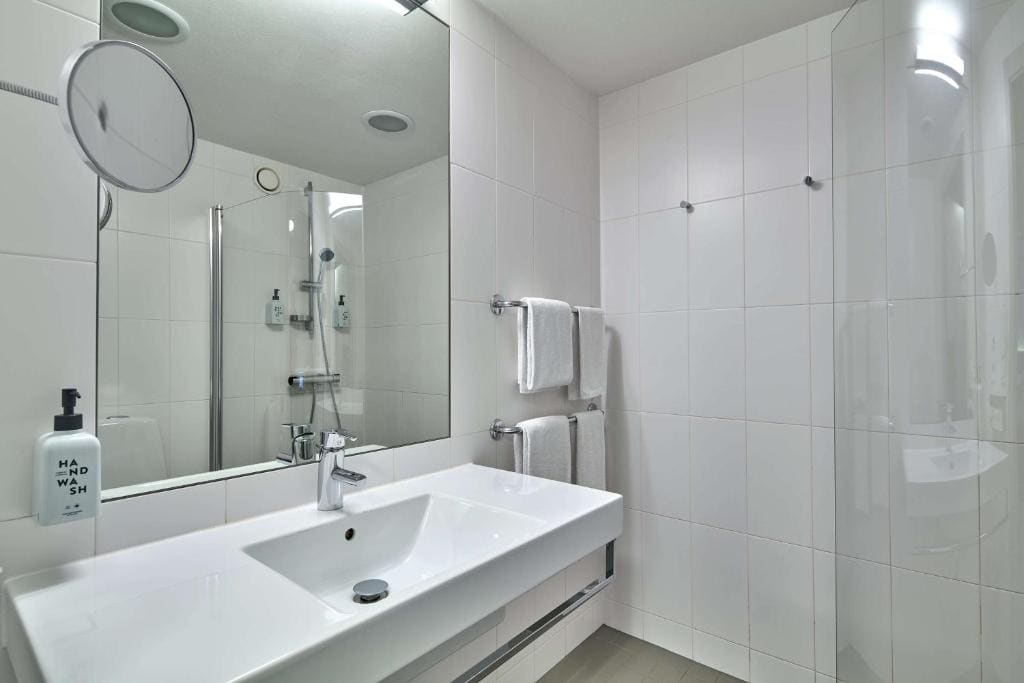 Superior King Room room - Image 2