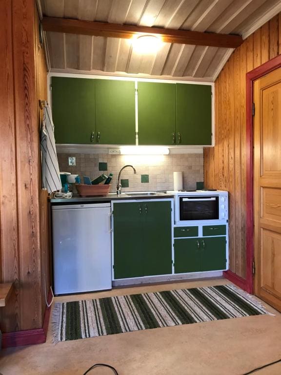 Two-Bedroom House room - Image 1