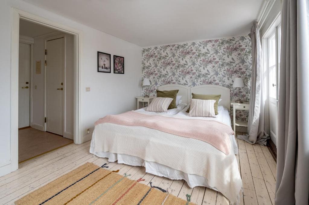 Double Room with Garden View room - Image 3
