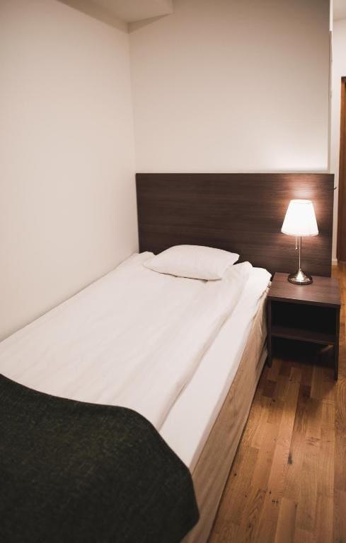 Single Room with No Window room - Image 2