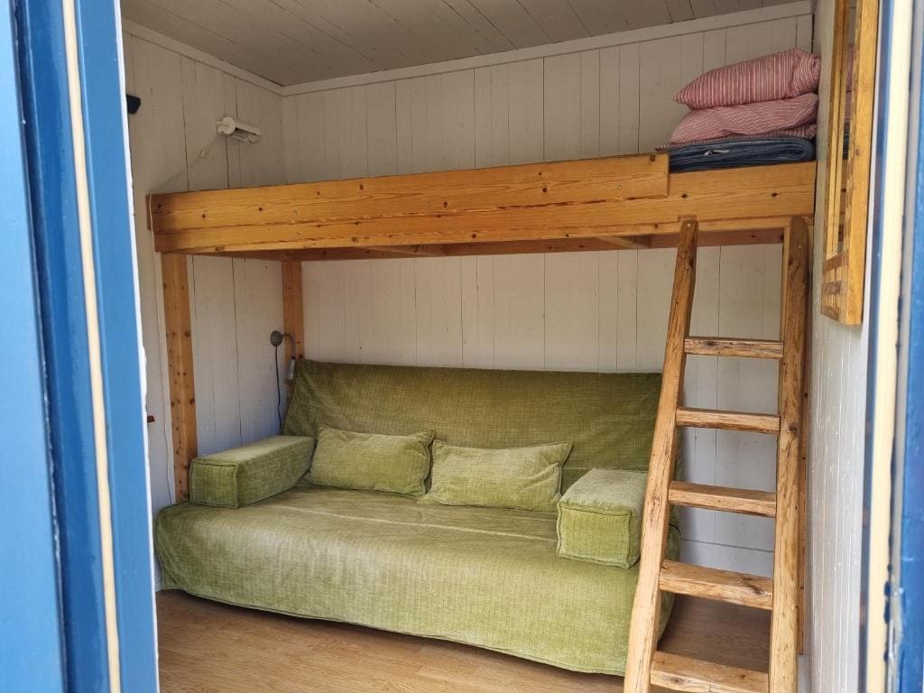 Budget Triple Room room - Image 3