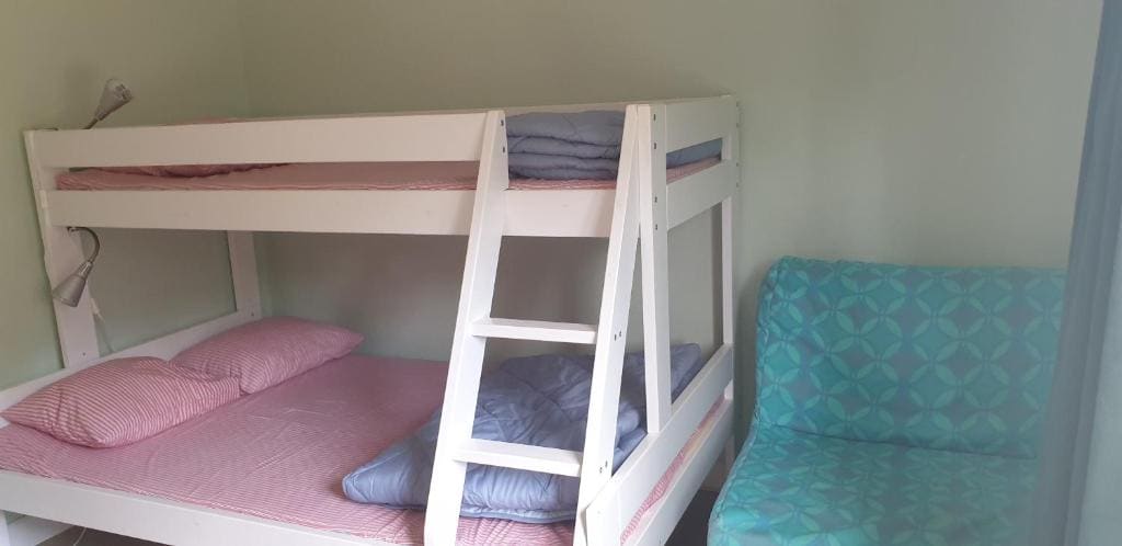 Family Room room - Image 1