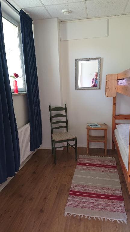 Twin Room with Shared Bathroom room - Image 1